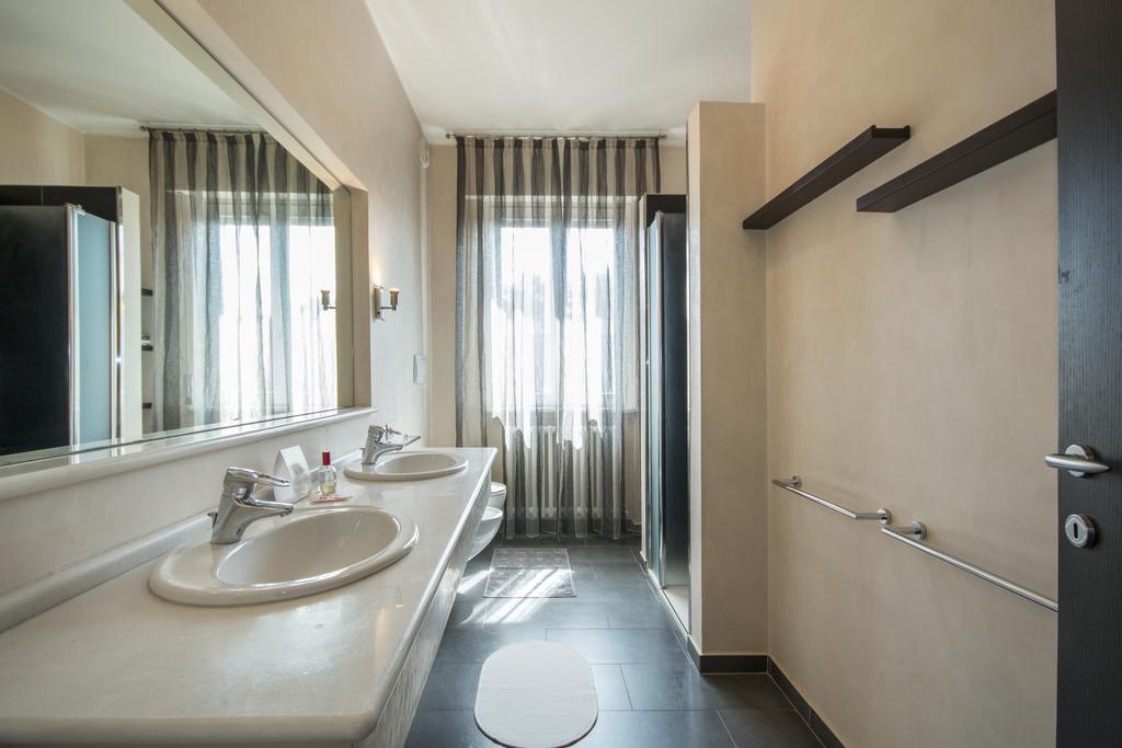 Apartament Casa Foscolo Villa Guardia Zewnętrze zdjęcie