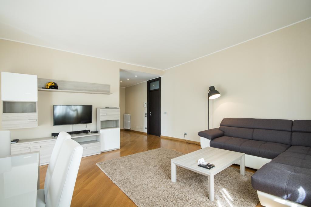 Apartament Casa Foscolo Villa Guardia Zewnętrze zdjęcie