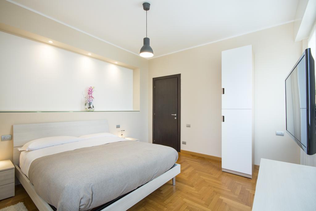 Apartament Casa Foscolo Villa Guardia Zewnętrze zdjęcie