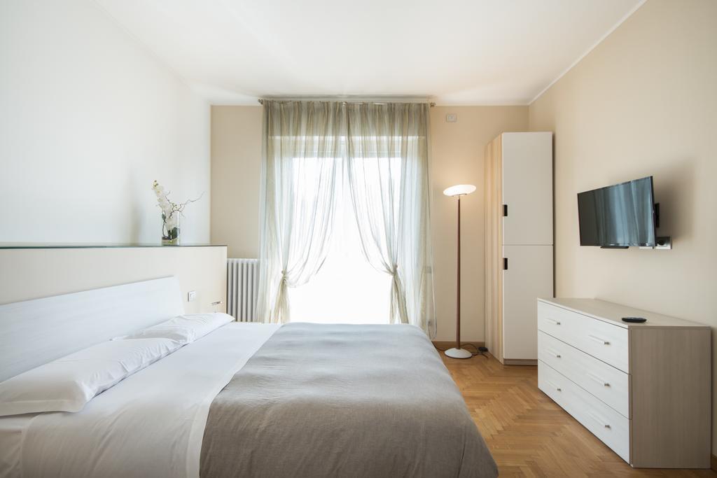 Apartament Casa Foscolo Villa Guardia Zewnętrze zdjęcie